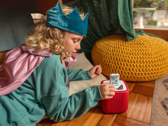 The Lion, the Witch and the Wardrobe Book Pocket Tonie - Bizzybods